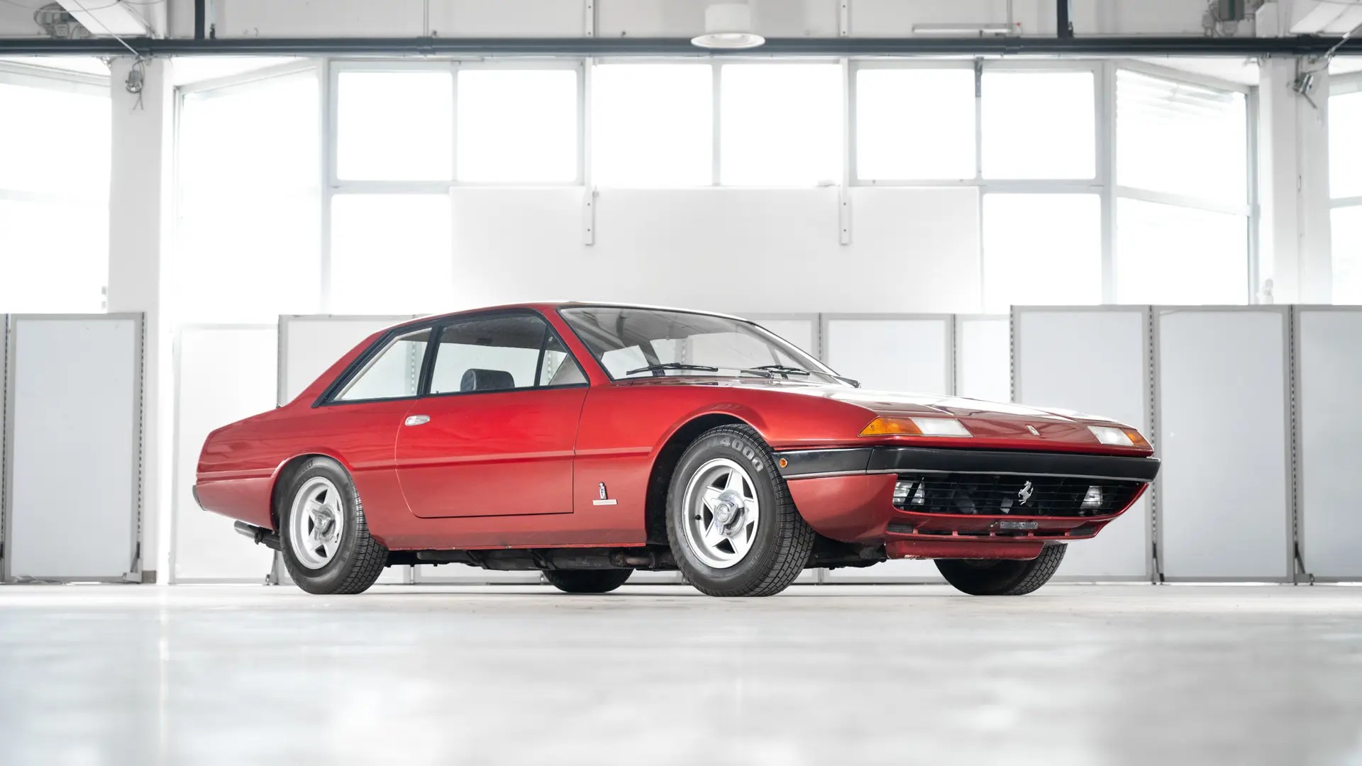 Продается Ferrari 365 GT4 2+2 Ники Лауды