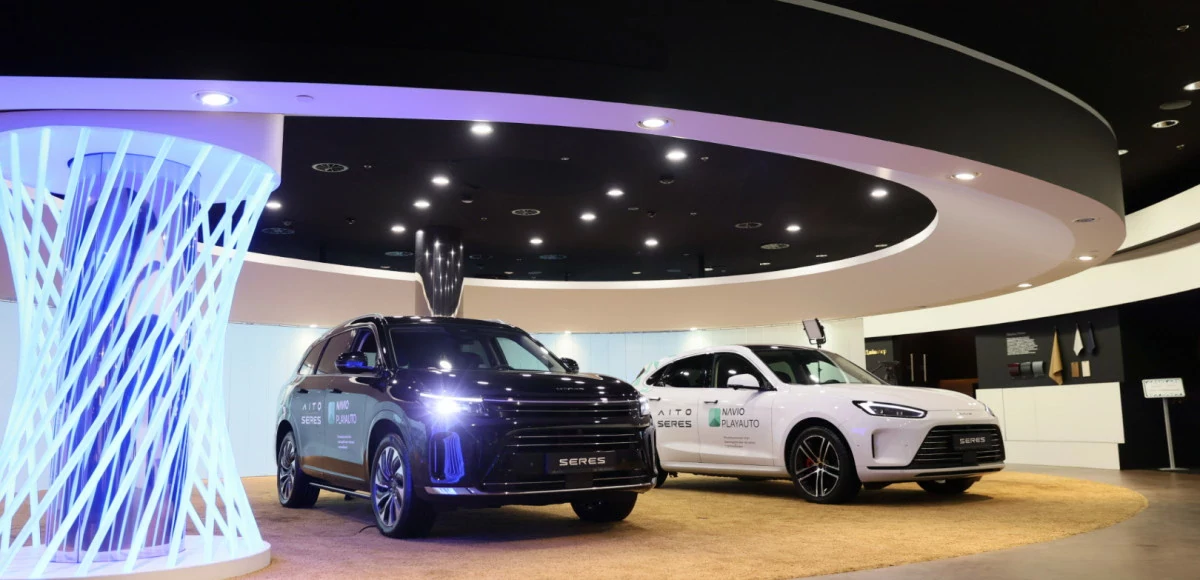 Российский аналог Android Auto и Apple CarPlay появился на кроссоверах Seres:   подробности о платформе PlayAuto