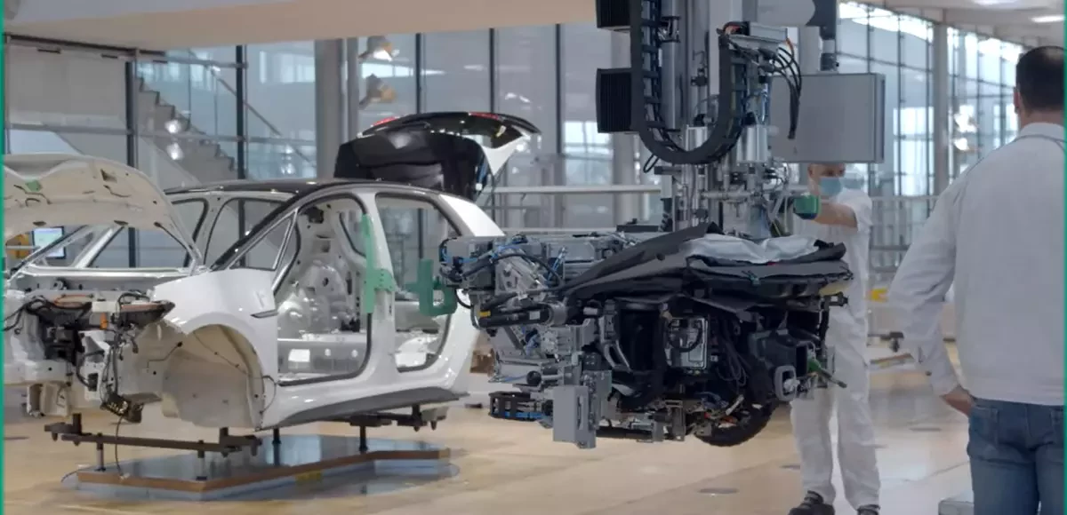Volkswagen закроет свой завод в Германии:   конец стеклянной мануфактуры в Дрездене