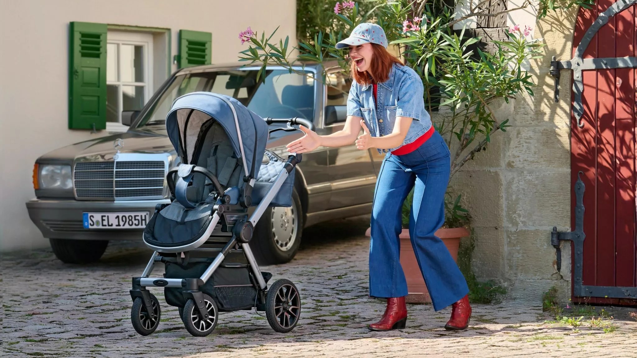 Mercedes представил детские коляски